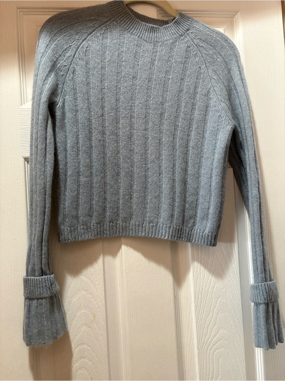 360° cashmere XS Classic cashmere Rib-Knit high Crewneck Sweater in blue gray
